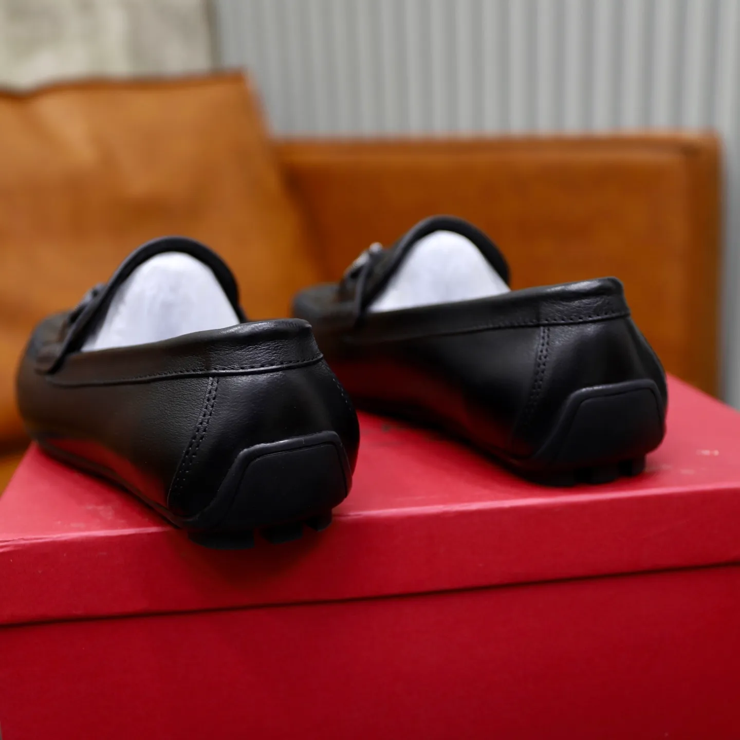 Ex-factory price: 480💰🙅‍♂️🙅‍♂️🙅‍♂️Niuli Brand: Ferragamo Standard code: Men's code 38/44 (45 customized) Grade: Same as the official website Material: Original imported cowhide leather lining Original wear-resistant lightweight outsole Style category: Men's casual slip-on shoes Bean shoes Distinguished luxury brand elements top luxury Color: actual picture color
